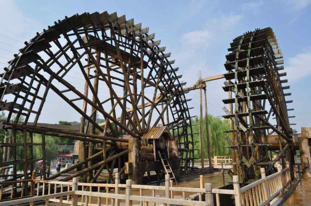 黄石仿古水车定制 景区水车厂家