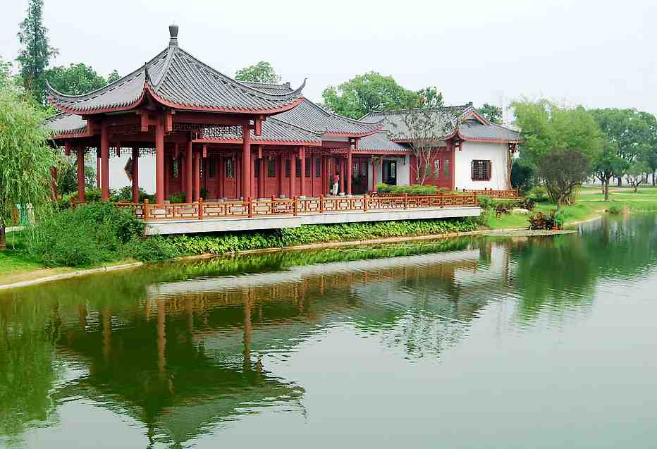 Suzhou Garden Pavilion Manufacturer | Chinese Classical Architecture On-Site Installation