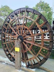 木质家具行业发展趋势：市场格局、消费升级与传统木作机遇