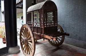 撞車行地，須先墁地令平，乃可行… —— 武经总要记载的云梯