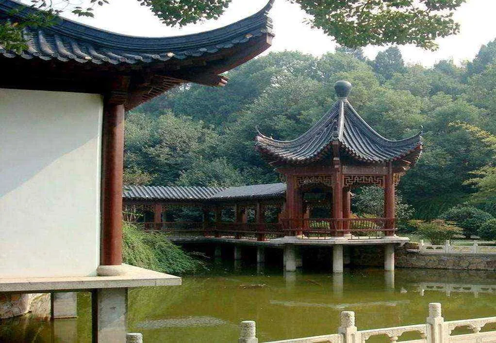 汕头古建亭廊修复热 非遗榫卯技艺如何重塑景区文旅新地标 厂家定制报价