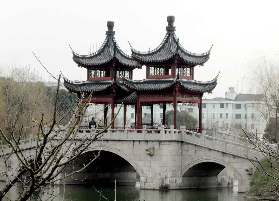 古建亭子定制怎么选：四角亭六角亭八角亭的区别与适用场景