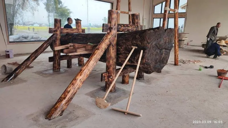 Traditional Chinese Wooden Oil Press for Sale with Mortise and Tenon Joinery