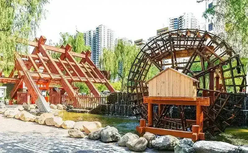 照壁艺术的巅峰之作：中裕木艺解析古建木制照壁的文化传承与风水运用