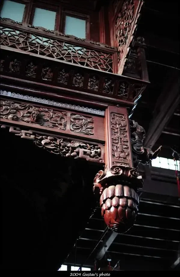 赣州古建木构件定制：斗拱雀替木雕构件源头工厂，48年榫卯技艺