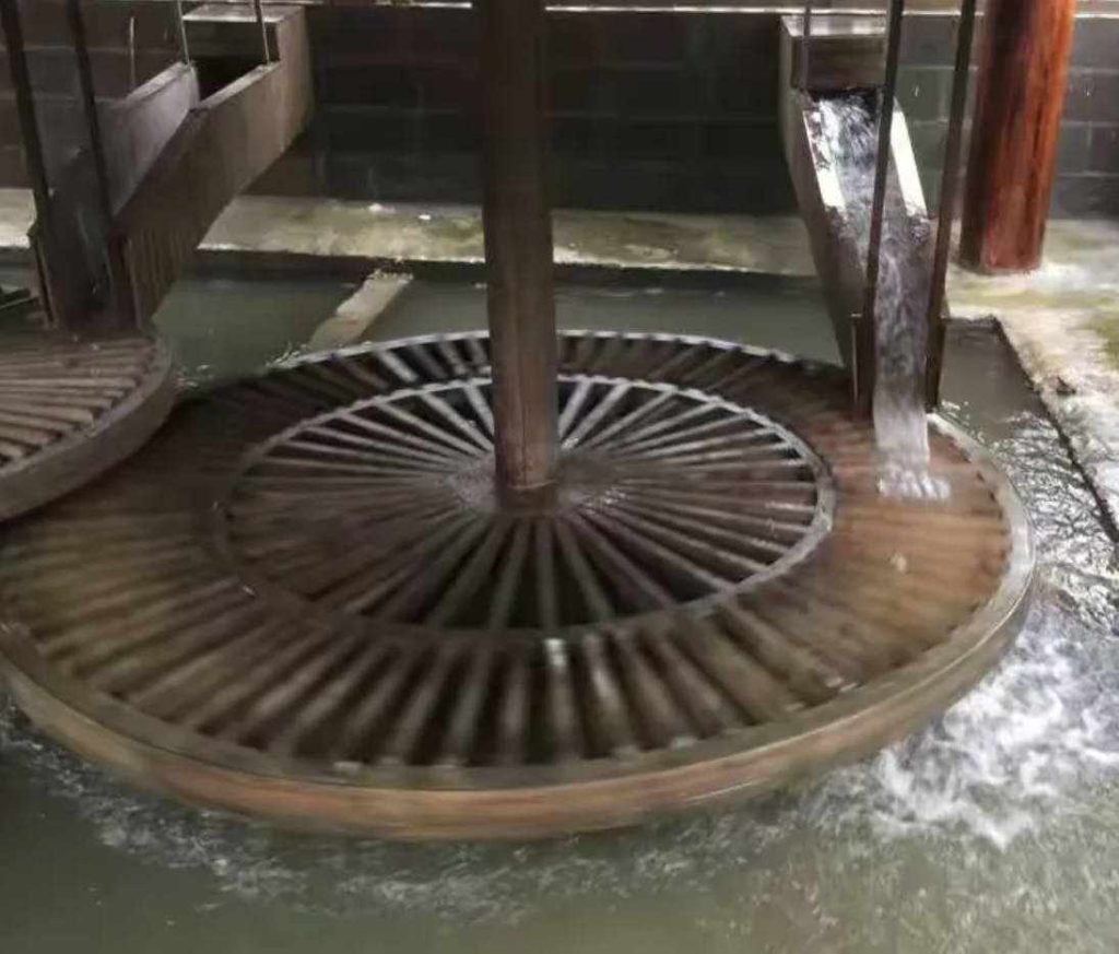 Nine-Turn Water Mill: Ancient Chinese Hydraulic Machinery in Scenic Areas