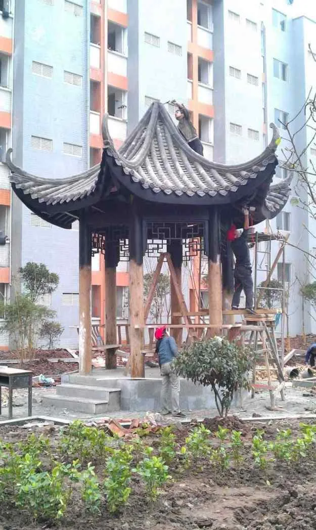 六角亭造价明细公开：从业十年老工头揭秘每平米真实费用，拒绝被坑