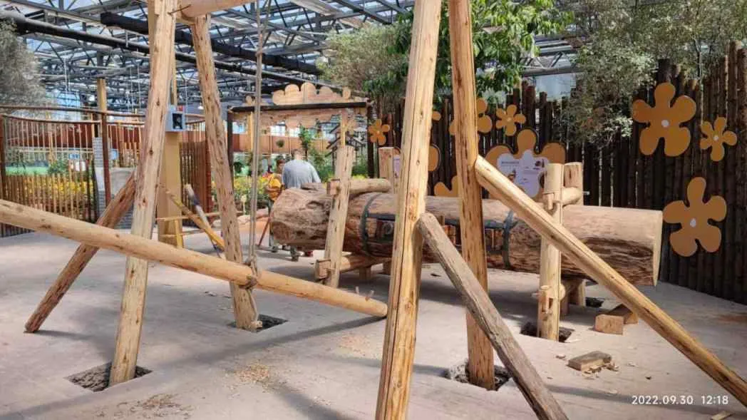 古代牛转翻车灌溉技艺探秘：硬木齿轮与铁键应用解析