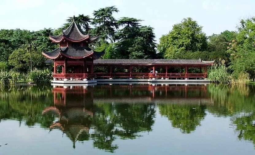 2024年古建筑监管是否过度：业内争论保护与发展的边界