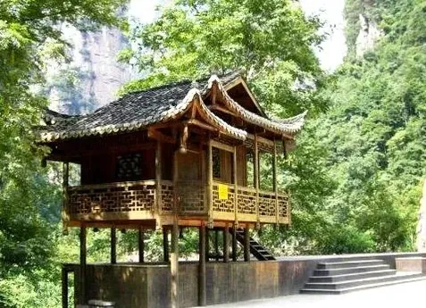 仿古水车定制全攻略：从选型到安装的完整指南
